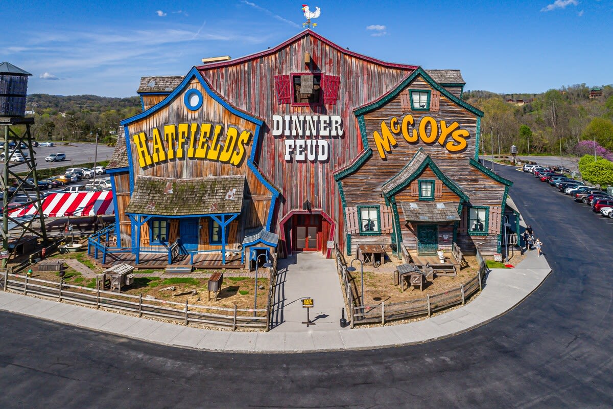 Hatfield & McCoy Dinner Feud