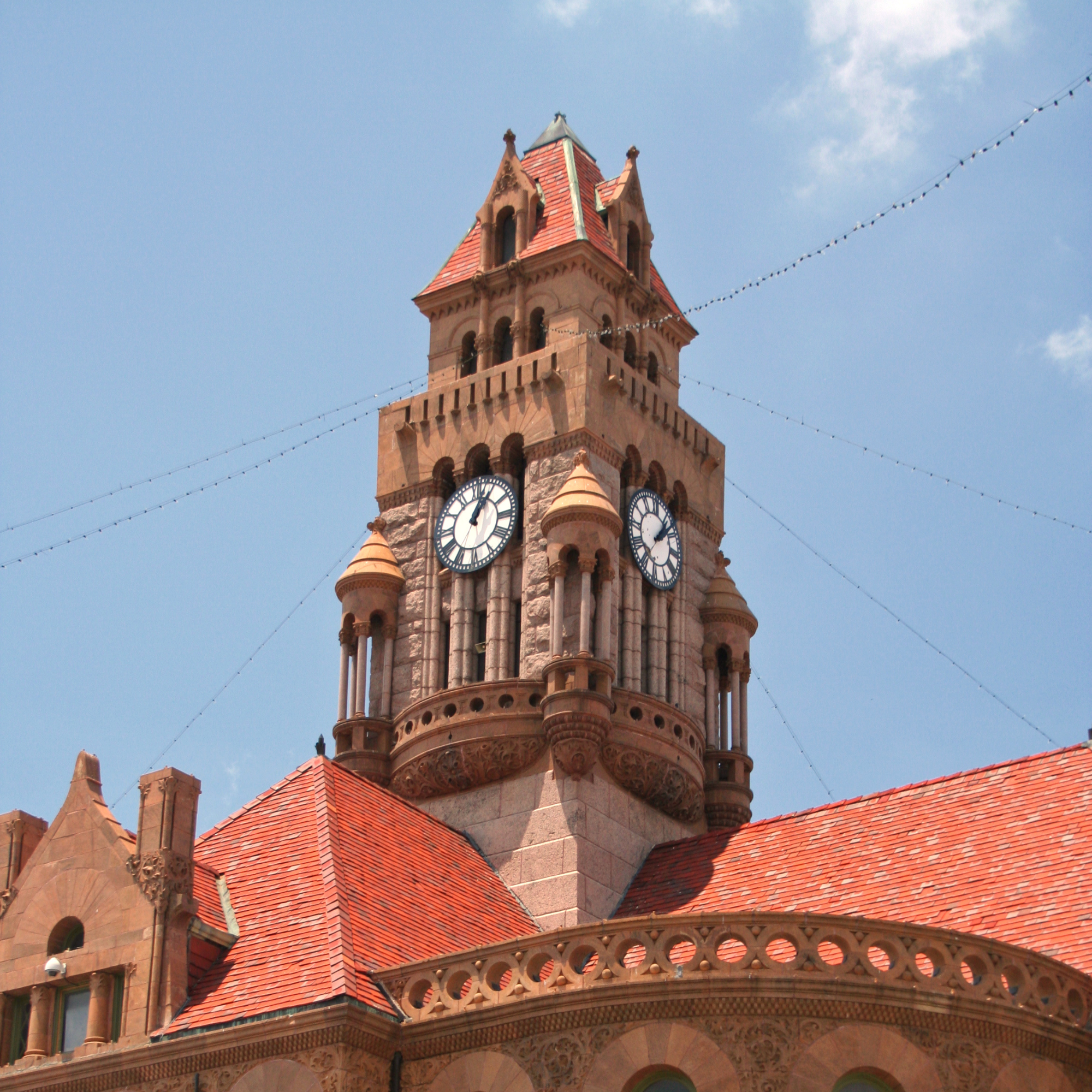 Historic Downtown Sevierville Courthouse